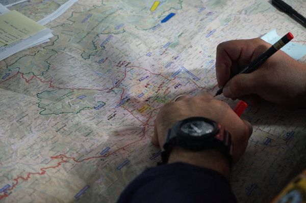 Le pouvoir des systèmes d'information géographique : Comment ils renforcent les organisations humanitaires